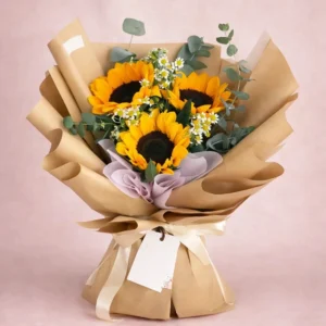 Ramo de Girasoles con Eucalipto en Papel Kraft